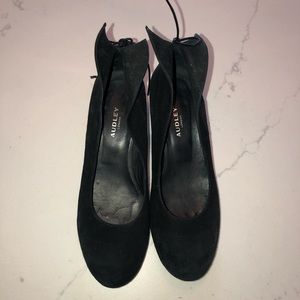 Audley London Black Wedges